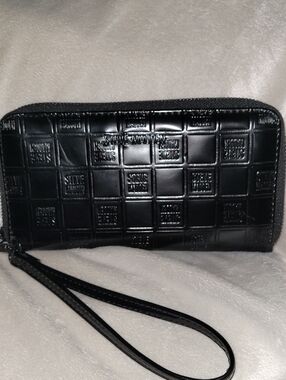 Steve Madden Patent Black Long Wallet